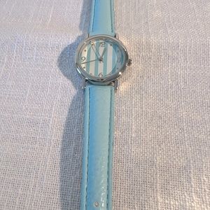 Leather band stainless steel watch